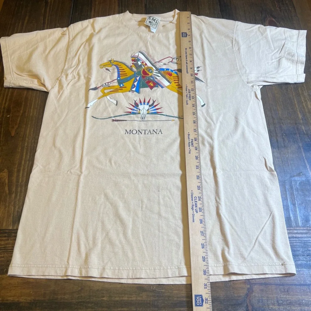 Vintage EMI Montana Native American Warrior Graphic T-Shirt Tan Mens XL USA - Picture 5 of 7